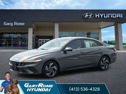 Certified 2024 Hyundai Elantra SEL w/ Convenience Package