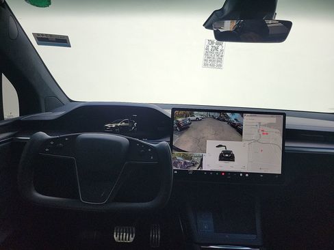 Used 2023 Tesla Model X image 24