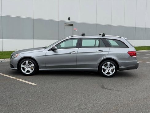 Used 2014 Mercedes-Benz E 350 4MATIC Wagon w/ Premium 1 Package image 8