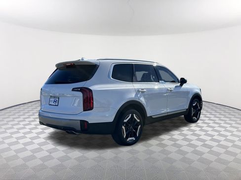 Used 2025 Kia Telluride S image 7
