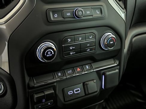 New 2026 GMC Sierra 2500 Pro AWD/4WD image 15