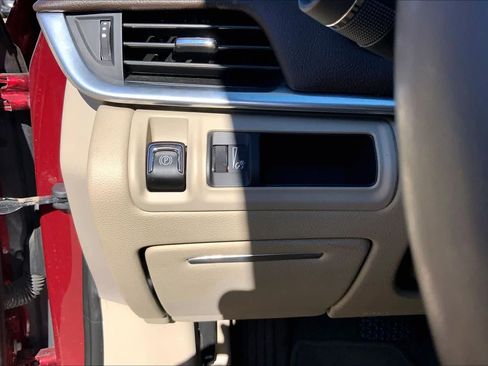 Used 2016 Cadillac XTS Luxury w/ Driver Awareness Package image 31