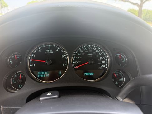 Used 2013 Chevrolet Tahoe LT w/ Texas Edition RWD image 30