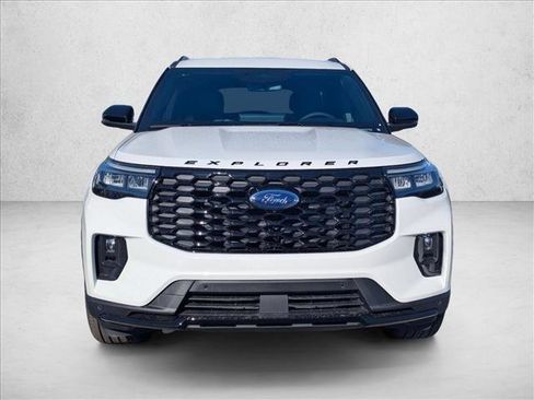 New 2026 Ford Explorer ST-Line w/ ST-Line Street Pack image 5