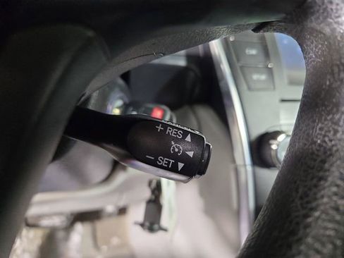 Used 2015 Toyota Camry LE image 23