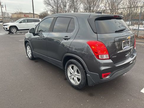 Used 2019 Chevrolet Trax LS w/ Tint and Cruise Package image 7