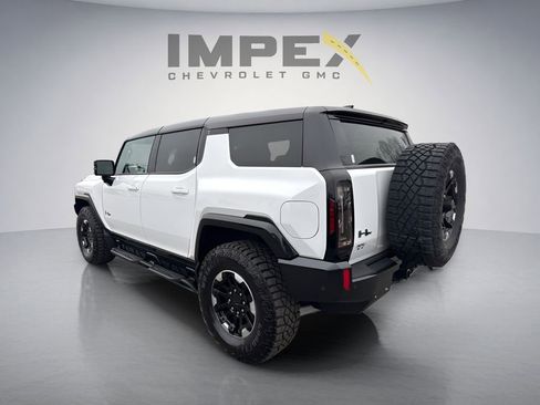 Used 2024 GMC Hummer EV 2X w/ Extreme Off-Road Package AWD/4WD image 3