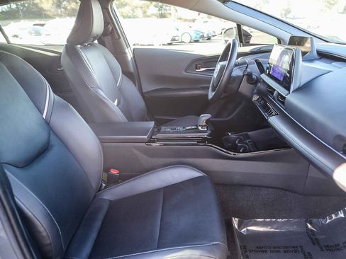 Certified 2023 Toyota Prius XLE image 15