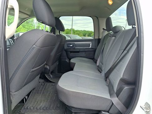 Used 2022 RAM 1500 Classic SLT w/ Protection Group AWD/4WD image 10