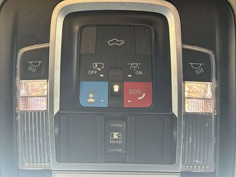 Used 2024 RAM 2500 Laramie image 36