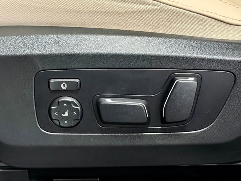 Used 2025 BMW X3 xDrive30 w/ Convenience Package AWD/4WD image 24