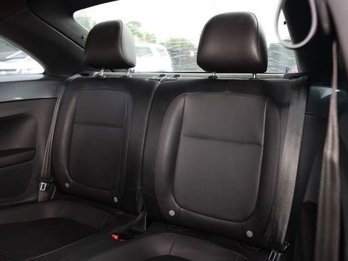 Used 2012 Volkswagen Beetle 2.5 FWD image 11