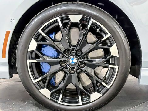 Used 2025 BMW M235i xDrive w/ Technology Package image 25