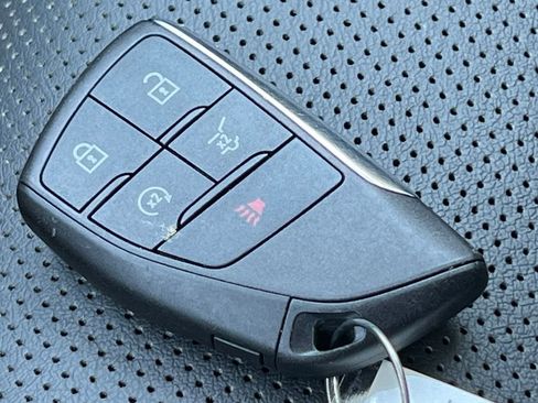 Used 2023 Buick Envision Essence w/ Sport Touring Package AWD/4WD image 36