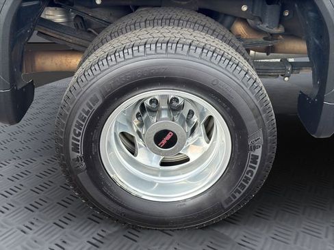 Used 2023 GMC Sierra 3500 Denali AWD/4WD image 28