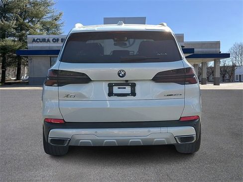 Used 2025 BMW X5 xDrive50e image 5