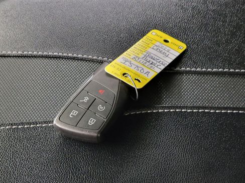 Certified 2024 Chevrolet Traverse RS AWD/4WD image 29