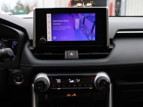 Used 2025 Toyota RAV4 XLE image 12