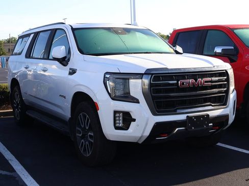 Used 2023 GMC Yukon XL AT4 w/ LPO, Floor Liner Package AWD/4WD image 3