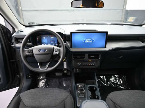 Used 2025 Ford Maverick XL w/ Equipment Group 102A image 14