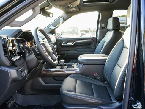 New 2026 Chevrolet Silverado 1500 LT Trail Boss w/ Safety Package AWD/4WD image 18