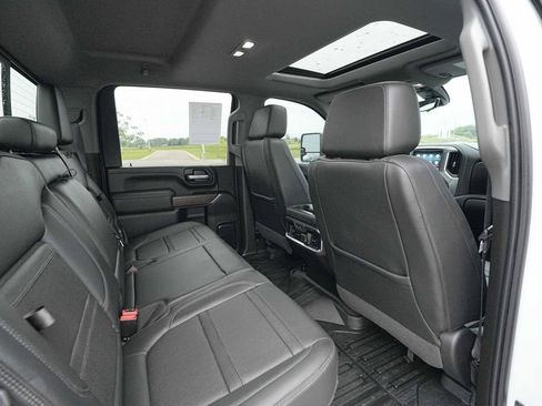 Used 2021 GMC Sierra 2500 Denali w/ Denali Ultimate Package AWD/4WD image 27