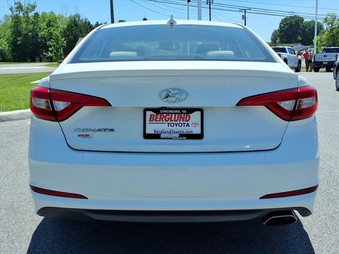Used 2017 Hyundai Sonata SE FWD image 5