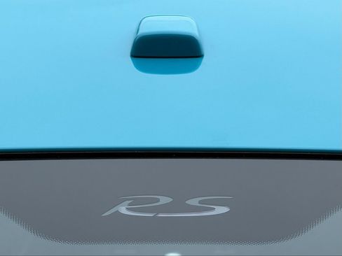 Used 2018 Porsche 911 GT2 RS image 32