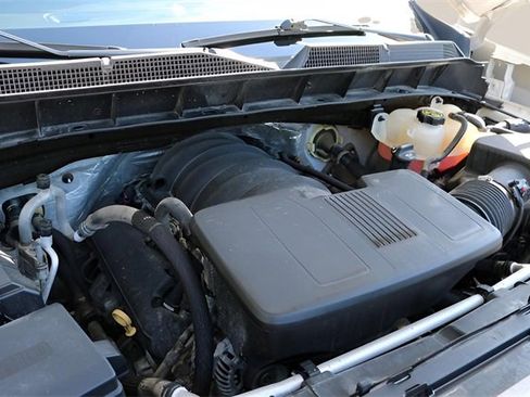 Used 2019 Chevrolet Silverado 1500 W/T w/ Trailering Package image 11