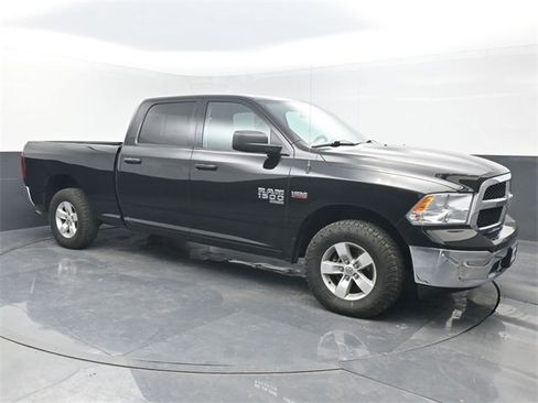 Used 2020 RAM 1500 Classic SLT image 7