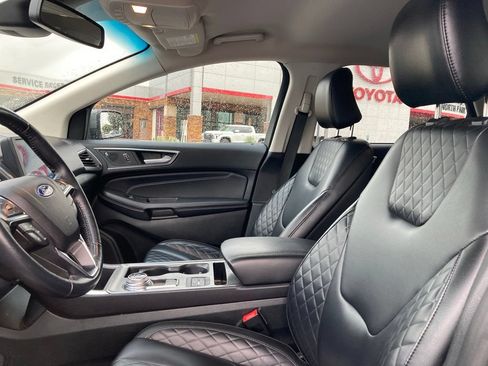 Used 2023 Ford Edge Titanium AWD/4WD image 10