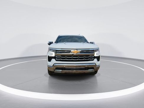 Used 2024 Chevrolet Silverado 1500 LTZ w/ LTZ Premium Package image 3