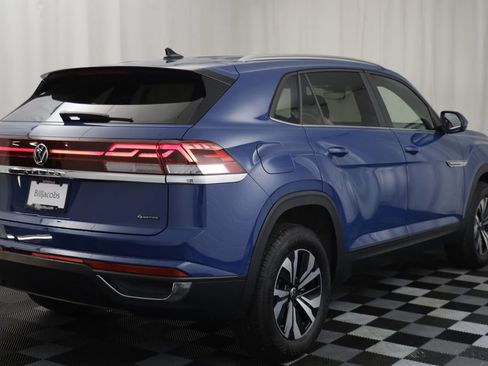 Used 2025 Volkswagen Atlas Cross Sport SE AWD/4WD image 15