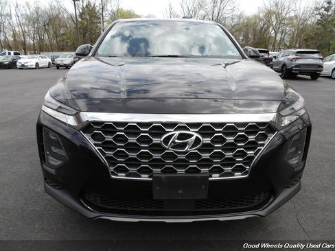 Used 2019 Hyundai Santa Fe SE AWD/4WD image 2