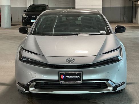 New 2026 Toyota Prius Plug-In Hybrid FWD image 3