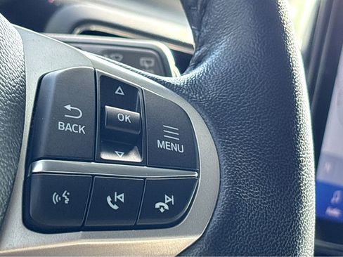Used 2022 Ford Explorer XLT w/ Equipment Group 202A RWD image 18