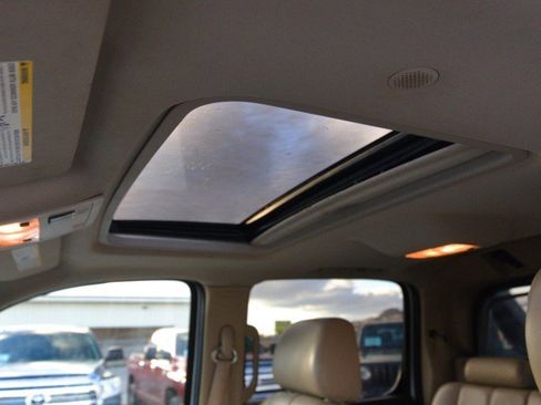 Used 2007 Chevrolet Avalanche LTZ image 18