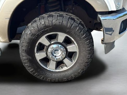 Used 2011 Ford F350 Lariat w/ Lariat Interior Pkg AWD/4WD image 22