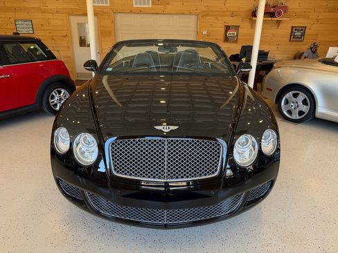Used 2011 Bentley Continental GTC image 2
