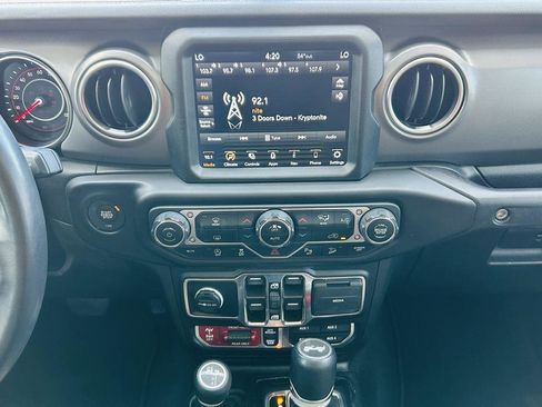Used 2021 Jeep Wrangler Unlimited Rubicon w/ Uconnect 4C Nav & Sound Group image 17
