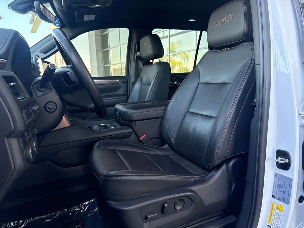 Used 2021 Chevrolet Tahoe High Country RWD image 11