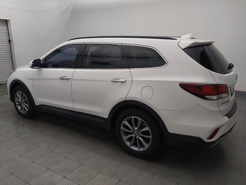 Used 2018 Hyundai Santa Fe SE FWD image 3