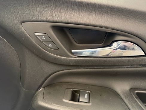 Certified 2022 Chevrolet Equinox LT image 32