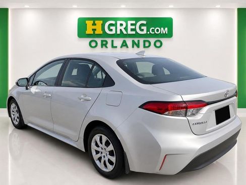 Used 2025 Toyota Corolla LE FWD image 2