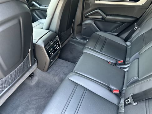 New 2026 Porsche Cayenne S AWD/4WD image 13