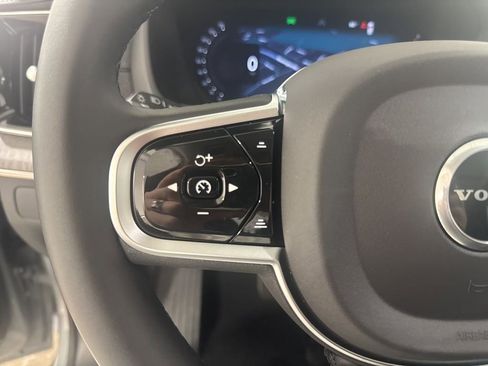 New 2026 Volvo XC90 B6 Ultra w/ Protection Package AWD/4WD image 9