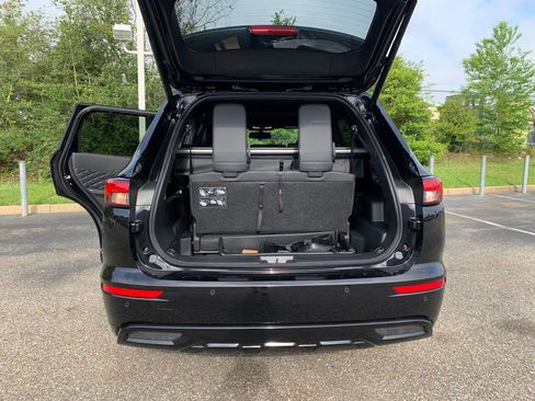 New 2026 Nissan Rogue Platinum image 6