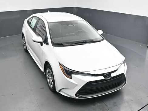 New 2026 Toyota Corolla LE FWD image 20