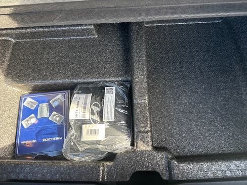 Certified 2024 Hyundai Tucson Blue image 38