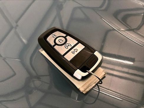 Used 2021 Ford Bronco Black Diamond image 9